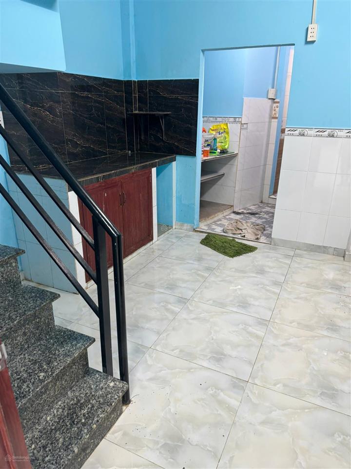 Cho thuê nhà nguyên căn quận 4