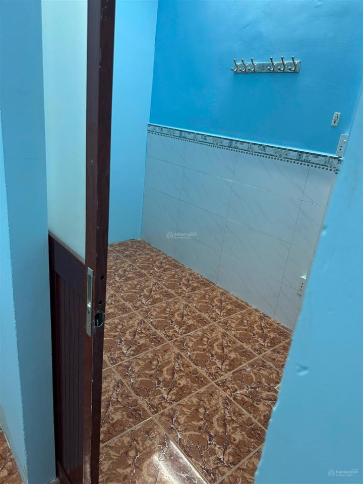 Cho thuê nhà nguyên căn quận 4