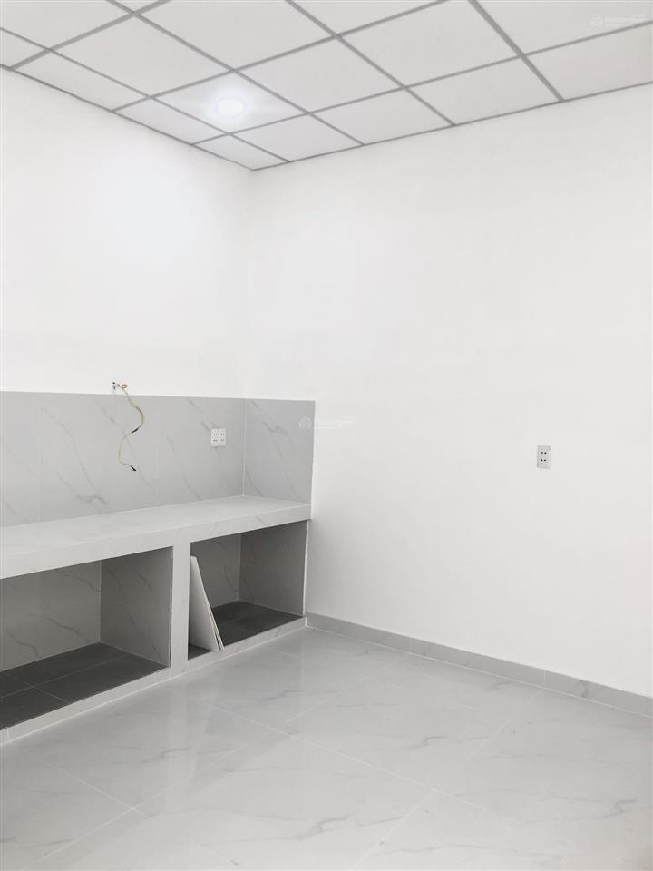 Nhà bán lưu hữu phước quận 8  cách 1 căn ra mặt tiền  4x17  5pn  shr 1 đời chủ  hoàn công