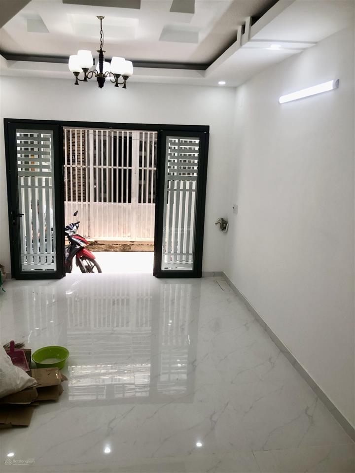 Nhà bán lưu hữu phước quận 8  cách 1 căn ra mặt tiền  4x17  5pn  shr 1 đời chủ  hoàn công