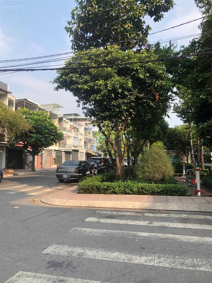 Bán mặt tiền đường nội bộ bùi minh trực quận 8  4.5 x 11m  4 tầng  tặng nội thất xịn xò