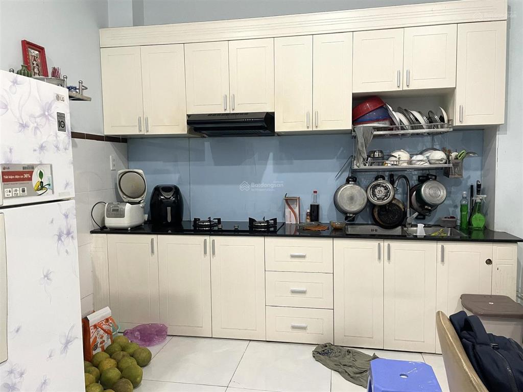 Linh đông 3 tầng  lô góc thoáng mát hẻm nhựa xe hơi chỉ 7,5 tỷ