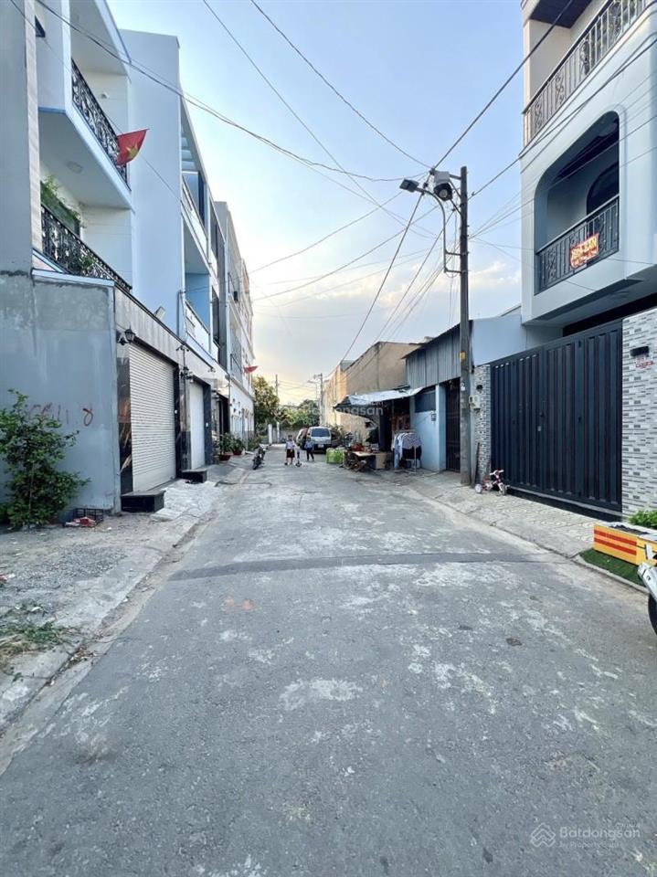 Linh xuân  đất 71m2(4.2x17)  full thổ cư  đường số 10  gần trường đào sơn tây  chỉ 4,4 tỷ tl