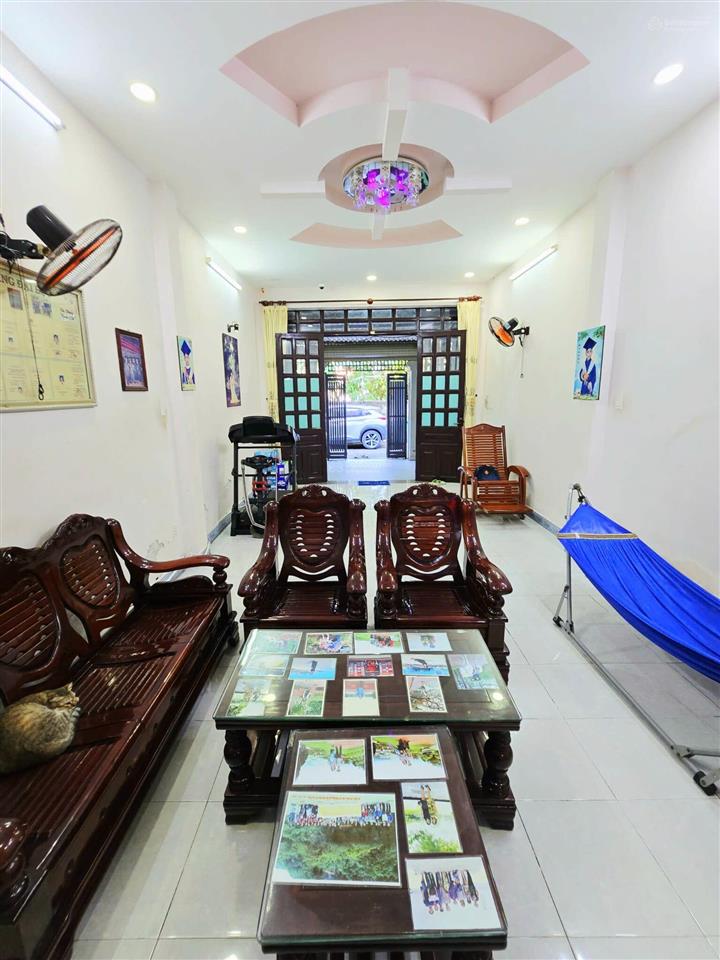 Đường man thiện  nhà 3 tầng  hoàn công đủ  đường oto quay đầu