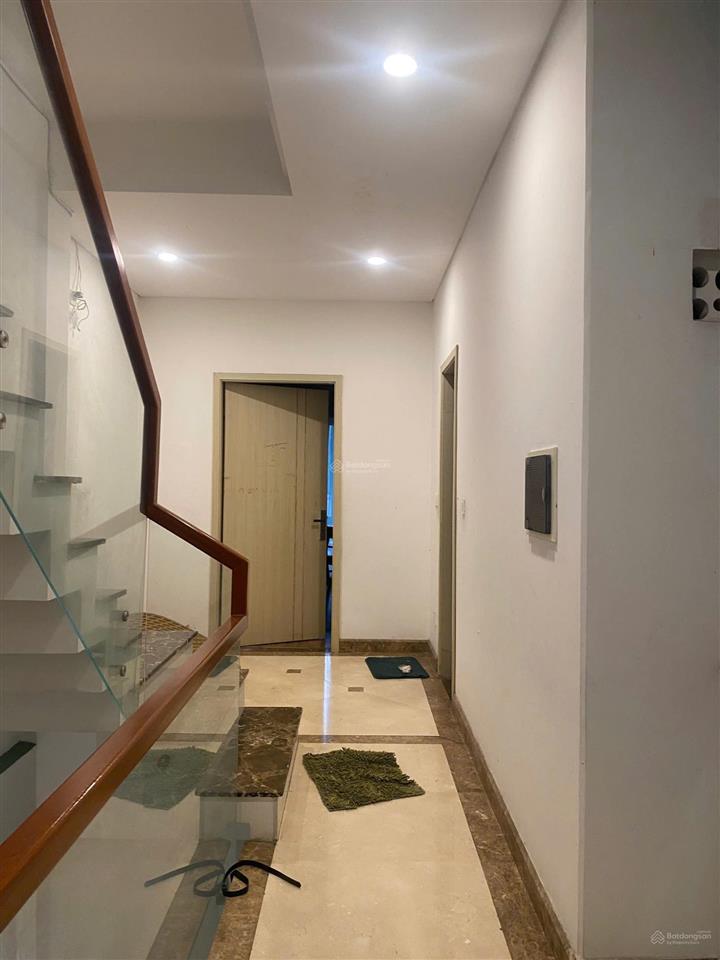 Linh trung  nhà 3 tầng  69m2  8.5 tỷ  ở ngay