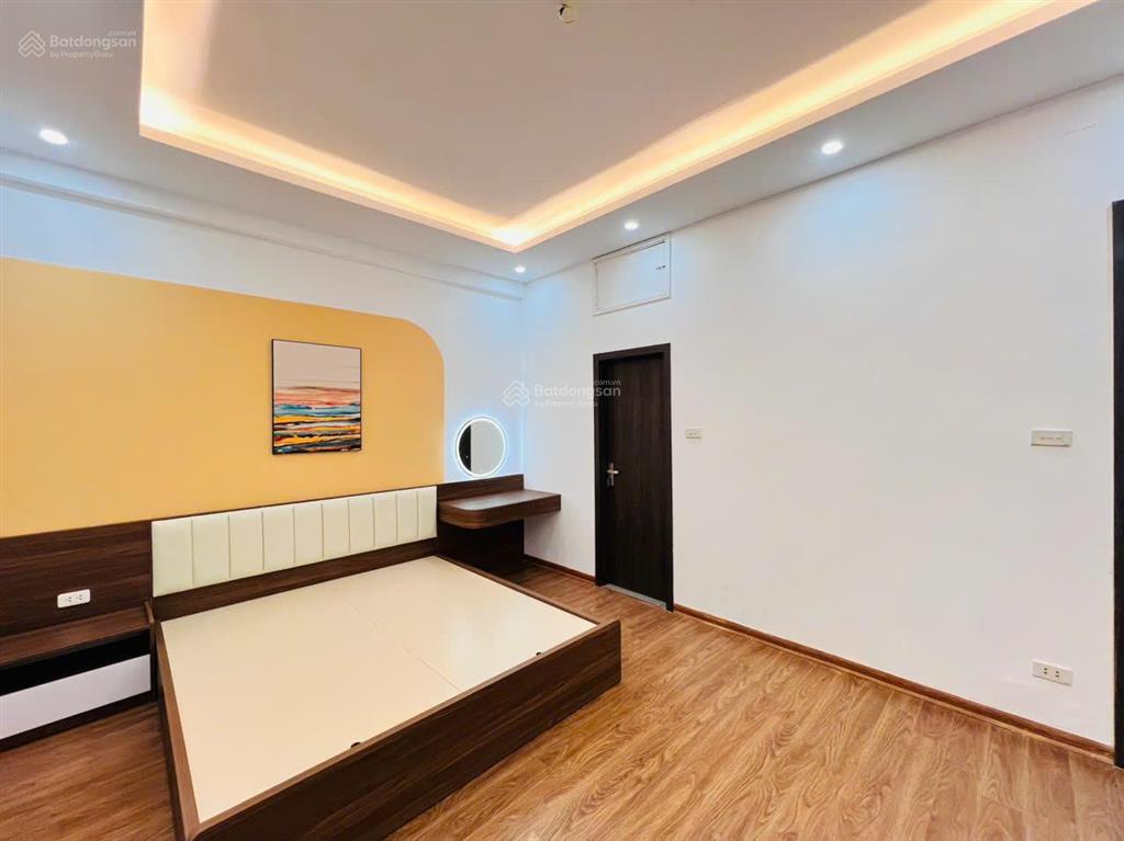 Chính chủ bán căn 3 ngủ m3m4 nguyễn chí thanh, 120m2, tầng trung, full nt 10.5 tỷ giá có tl
