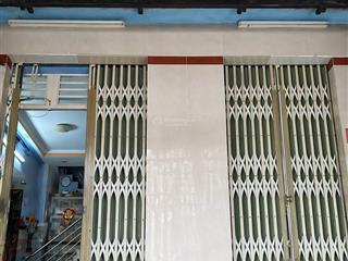 Diện tích khủng  ngang gần 5,5m  nở hậu đẹp  diện tích 82m2/tầng  10triệu/tháng  nhỉnh 4 đồng