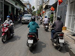 Mặt tiền kd buôn bán sát ngã tư 4 xã  gần aeon  giáp q6,11  hoàn công đủ  đúc btct  nhỉnh 4tỷ