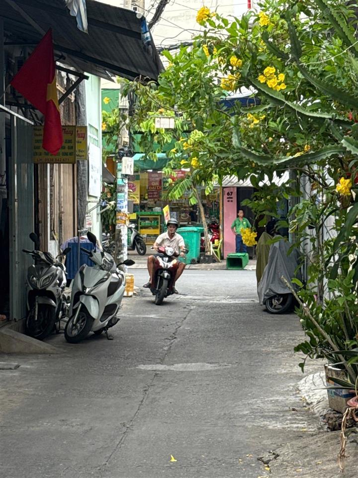 Sát aeon đường tên lửa  ngang khủng 6,8m cách 20m ra mt đường ô tô thông  nhà đẹp  hoàn công đủ