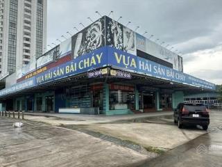 Cho thuê nhà mặt phố trung hoà  lô góc 3 mặt tiền  kinh doanh mọi mô hình.