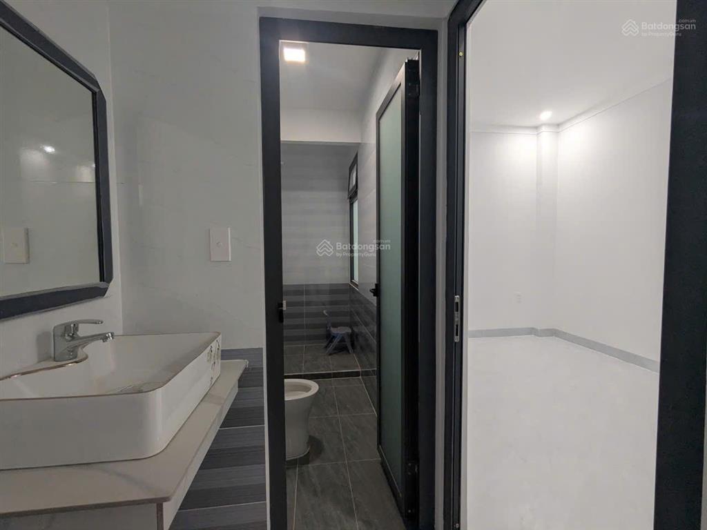 Cho thuê nhà riêng 11 triệu/th, 130m2, 3pn + 3wc tại c7 50, khu đô thị cát tường phú hưng