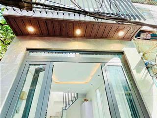 Nhà 2 tầng quận 8 gần cầu chữ y 2pn ban công chỉ 1.98 tỷ