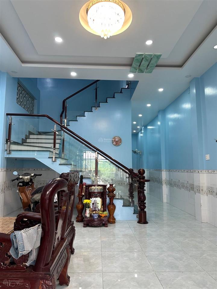 Nhà đẹp 87m giáp quận 8 gần kdc phong phú 4 chỉ 3.8 tỷ