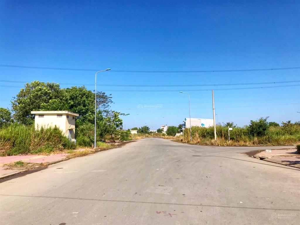 Bán đất khu dân cư 28ha nhơn đức giá tốt, đường 14m