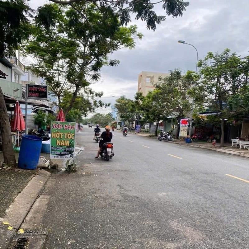 Bán đất đường d8 long hậu nam sài gòn, gần ngay đường n1