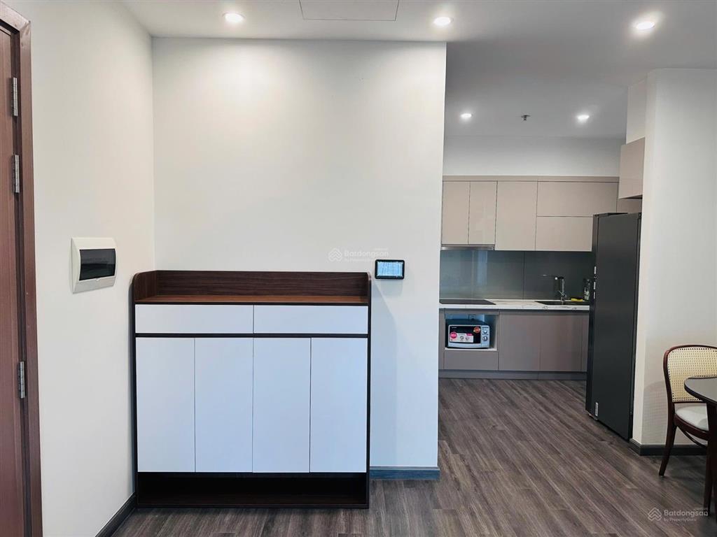 Bán gấp 2pn góc 74,1m2 sẵn sổ tòa r1.01 zenpark, giá 5.2 tỷ, hướng đn (đã giảm)