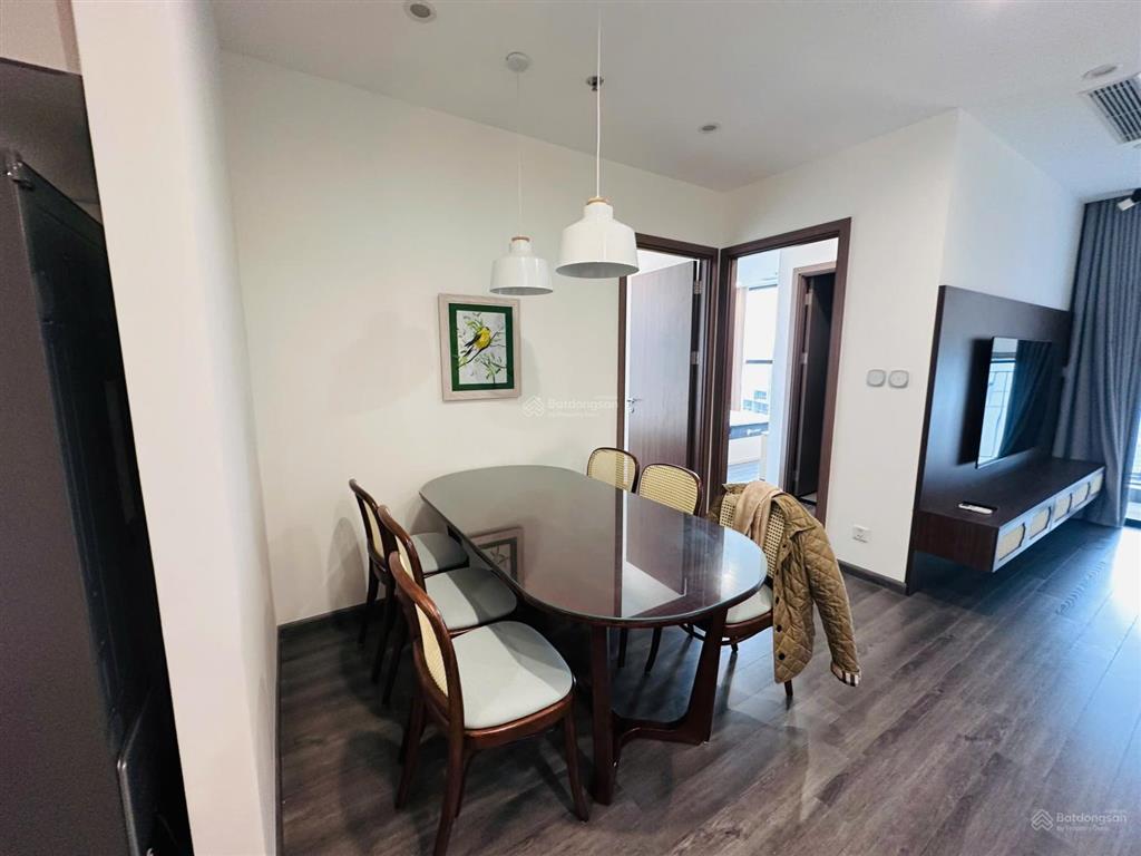 Bán gấp 2pn góc 74,1m2 sẵn sổ tòa r1.01 zenpark, giá 5.2 tỷ, hướng đn (đã giảm)