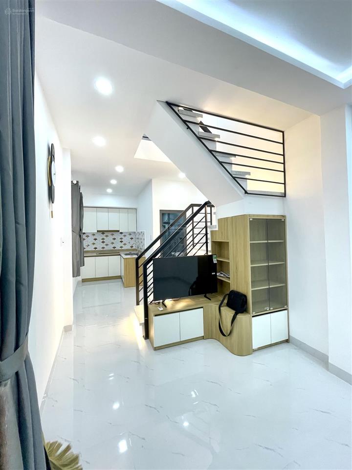 Chinh chủ bán nhà riêng hòa bình 45m2 sd ,hẽm 8m thông i  4,46 tỷ, 2pn, 2wc, nội thất đầy đủ