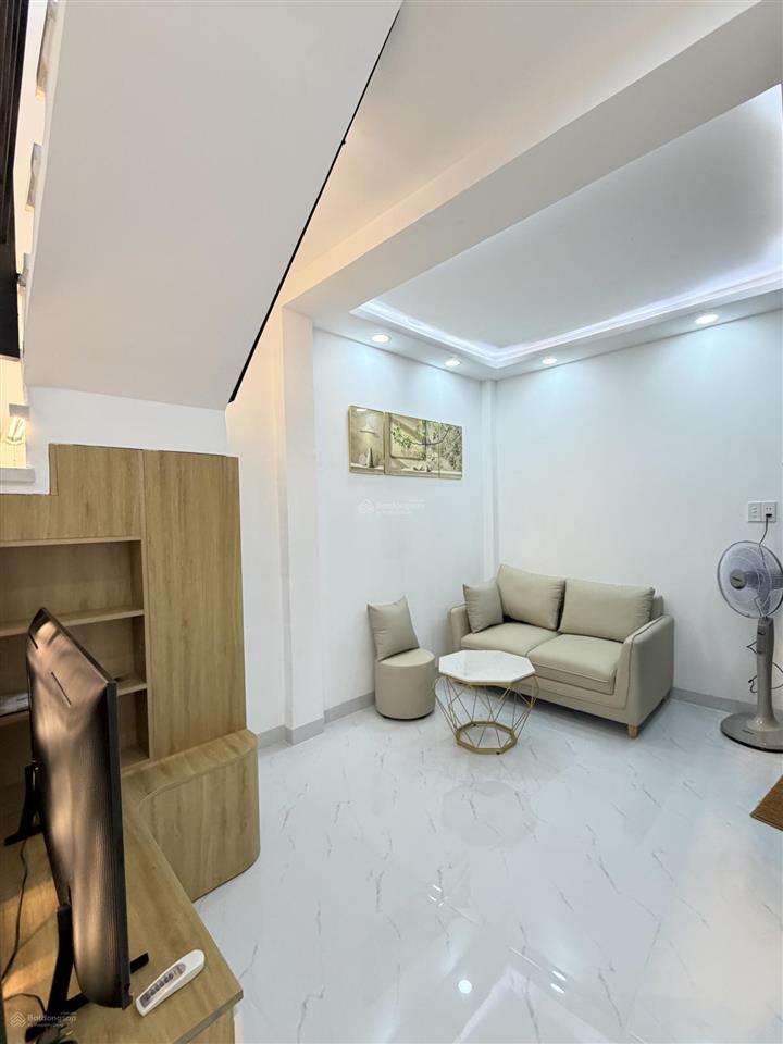 Chinh chủ bán nhà riêng hòa bình 45m2 sd ,hẽm 8m thông i  4,46 tỷ, 2pn, 2wc, nội thất đầy đủ