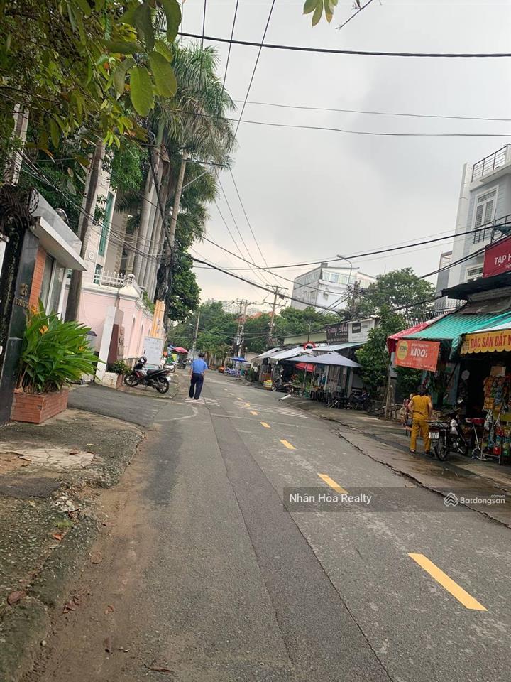 Hàng tốt cho nhà đầu tư  bán khuôn đất 20x31m cn 620m2, khu xây cao hoặc phân lô giá 84,9 tỷ