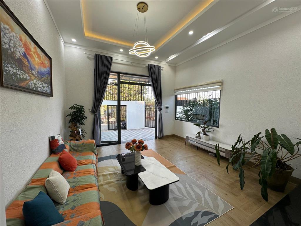 Nhà góc hai mặt tiền giá siêu tốt