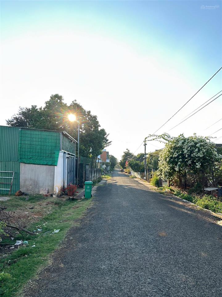 Nhà góc hai mặt tiền giá siêu tốt