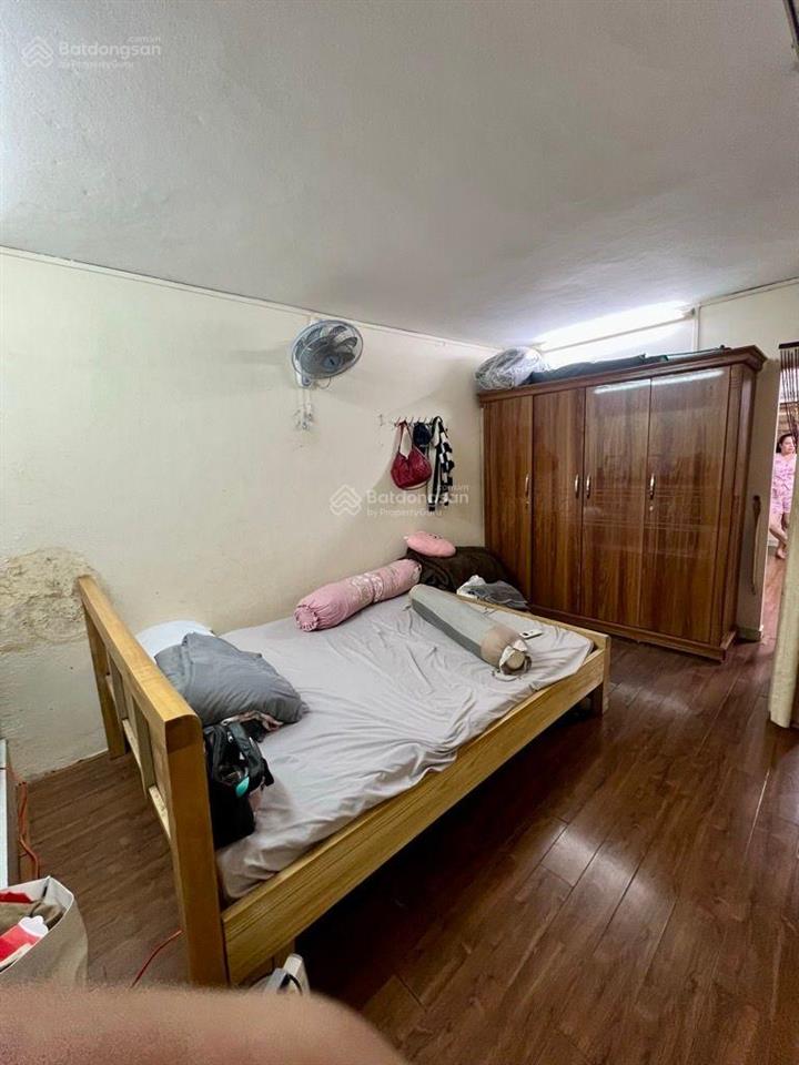 Tập thể tầng 4 2 thoáng trước sau lõi bách kinh xây hiếm nhà bán