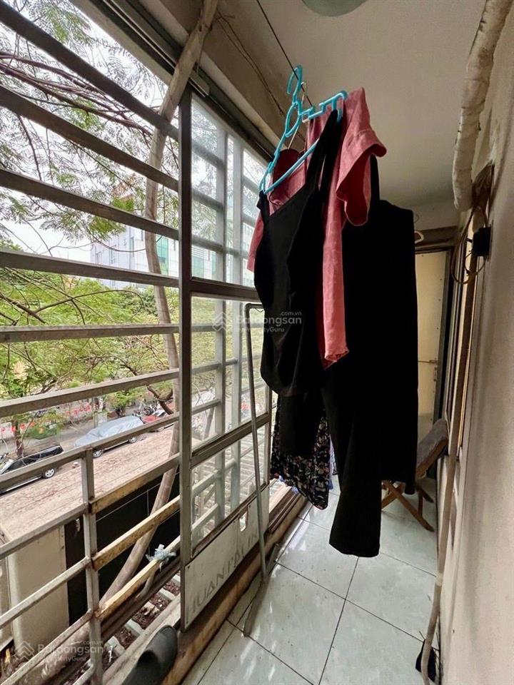 Tập thể tầng 4 2 thoáng trước sau lõi bách kinh xây hiếm nhà bán