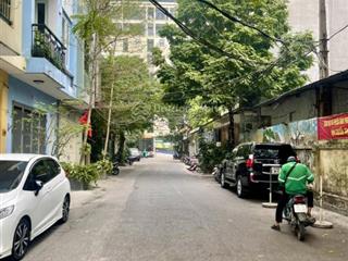 Cần bán nhà phố giang văn minh, dt 90m2, 7 tầng  mt 5,1m. vỉa hè, đường ô tô tránh, vị trí đẹp