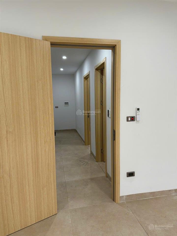 Cho thuê biệt thự xẻ khe phố biển 104m2 chỉ 10 triệu.  0917 891 ***