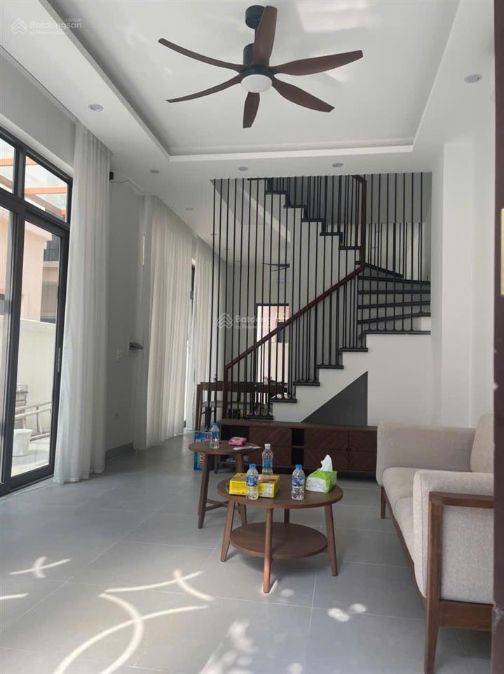 Cho thuê biệt thự xẻ khe 78 m2 full đồ chỉ 18tr/th bp.  0917 891 ***