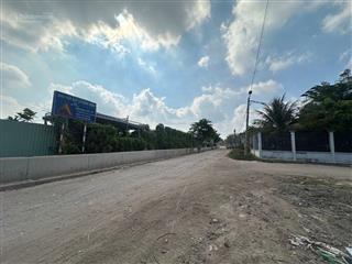 Đất mặt tiền thạnh lộc view sông ngang 6.2m hiếm 215m