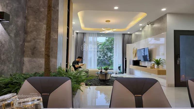 Bán nhà phú thượng, thang máy, ô tô vào, 2 thoáng, 200m ra trường học