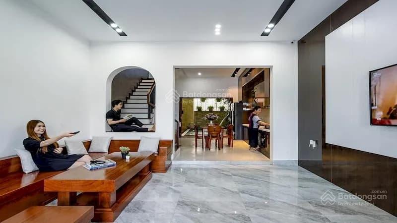 Bán nhà nhật chiêu, ngõ ô tô thông lạc long quân, 3 thoáng, đi bộ ra hồ tây