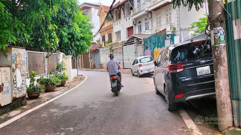 Bán nhà nhật chiêu, ngõ ô tô thông lạc long quân, 3 thoáng, đi bộ ra hồ tây