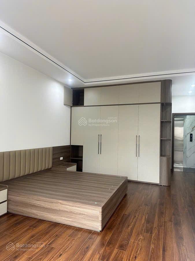 Ảnh thật, nhà mới xây nguyễn thời trung long biên, thang máy, ô tô vào nhà, 50m², 5 tầng 1 tum