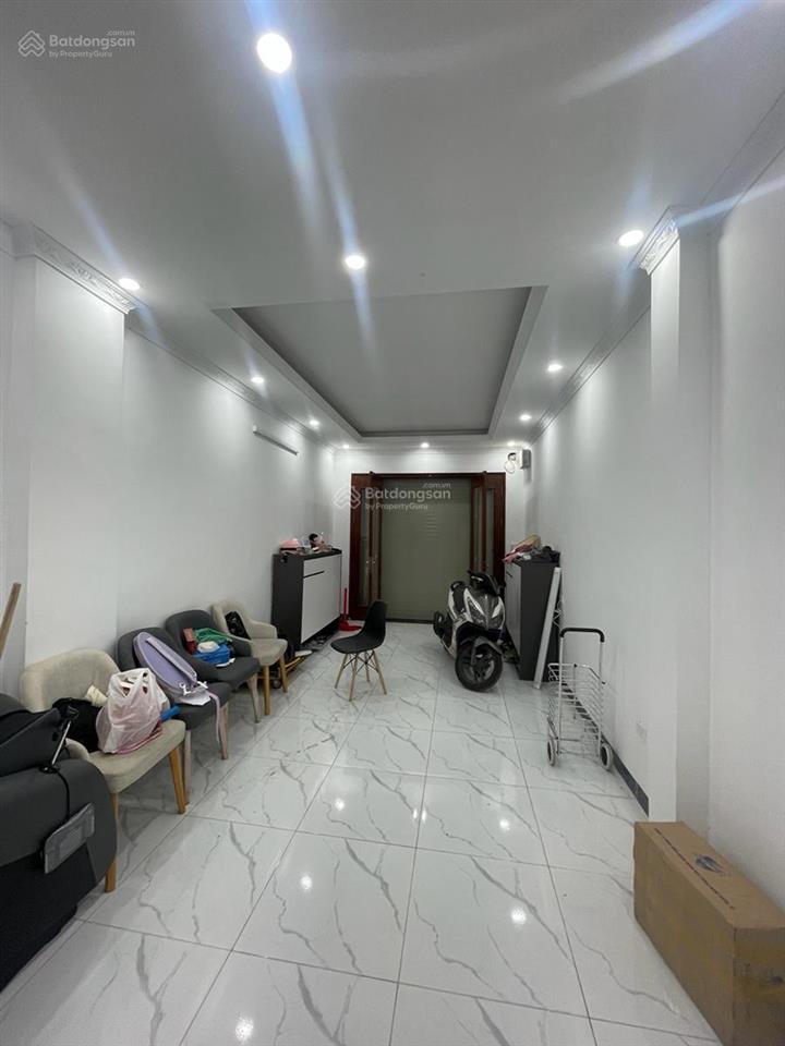 Hot! giảm 300 triệu từ 9,5 tỷ chỉ còn 9,2 tỷ. 6 tầng, thang máy, 36m², mặt tiền 3.6m