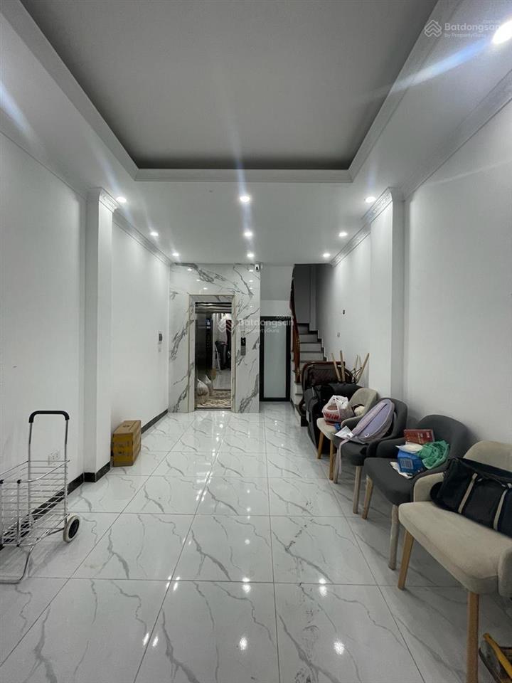 Hot! giảm 300 triệu từ 9,5 tỷ chỉ còn 9,2 tỷ. 6 tầng, thang máy, 36m², mặt tiền 3.6m