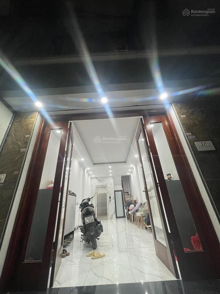 Hot! giảm 300 triệu từ 9,5 tỷ chỉ còn 9,2 tỷ. 6 tầng, thang máy, 36m², mặt tiền 3.6m