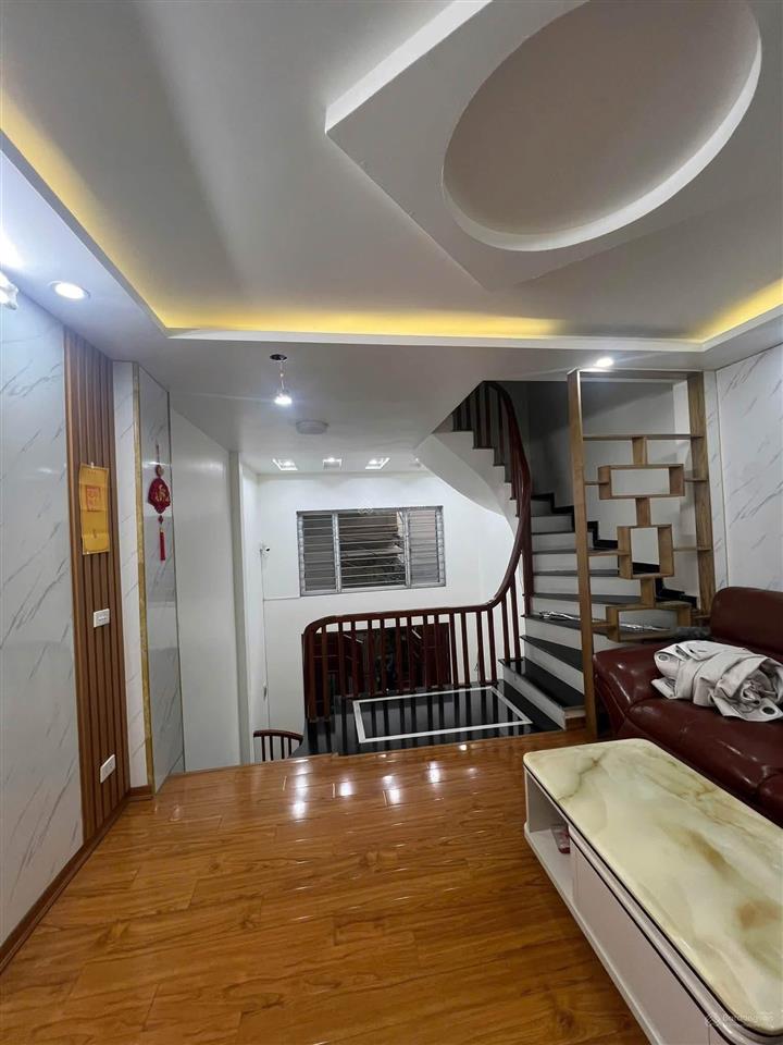 Giảm 500 triệu nhà phố đại từ, 36m2, mt 4m, ngõ thông muôn nơi, 8.8 tỷ