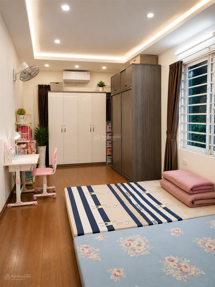 Nhà mặt ngõ văn hương, 32m2, 6 tầng, 3 ngủ rộng. 11,85 tỷ (có thương lượng)
