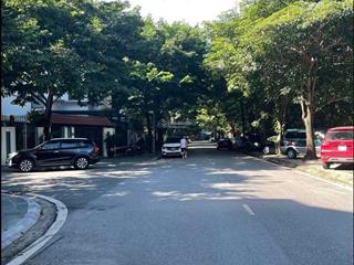 Bán đất ngay đại sứ quán hàn quốc  ngõ thông kinh doanh ô tô tránh  lô góc  vị trí đẹp