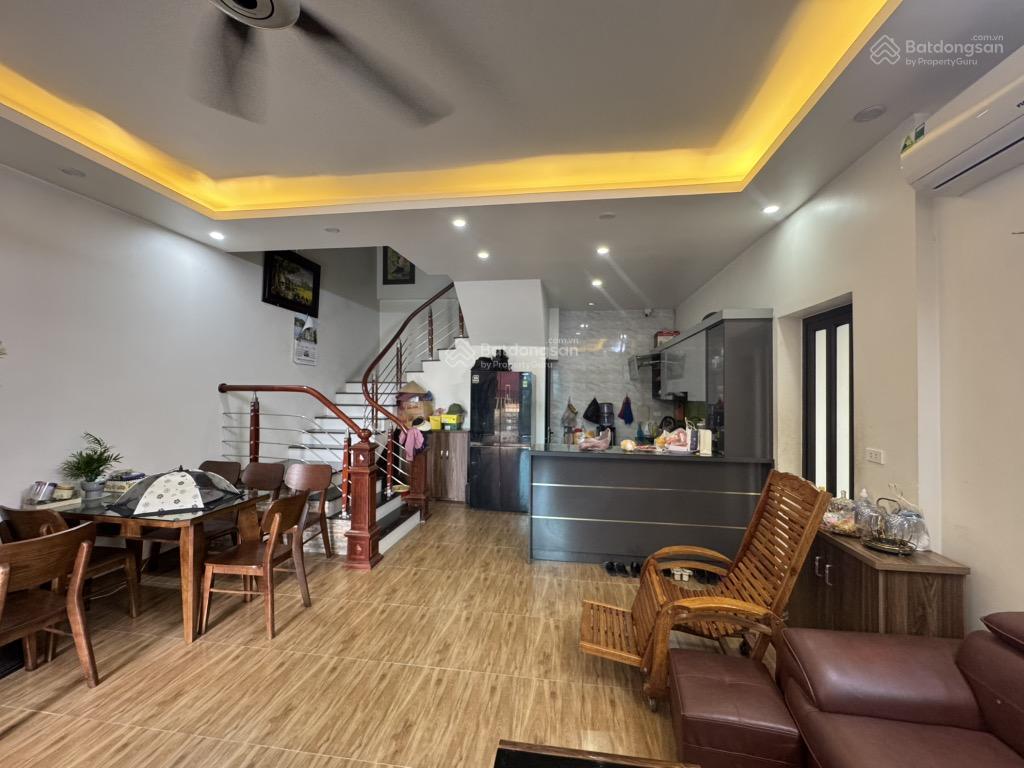 Giảm chào 500tr chủ cần bán gấp nhà ở đông dư, bát khối, hn. dt 60m2 x 3 tầng, mt 6m2 giá 9,5 tỷ