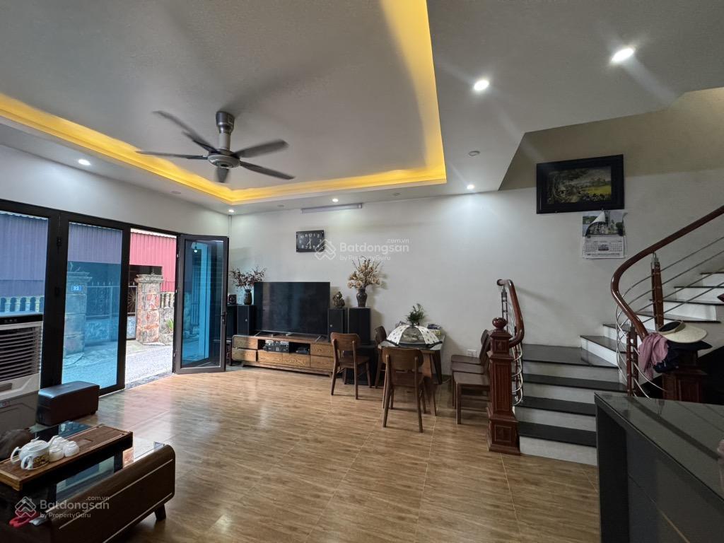 Giảm chào 500tr chủ cần bán gấp nhà ở đông dư, bát khối, hn. dt 60m2 x 3 tầng, mt 6m2 giá 9,5 tỷ