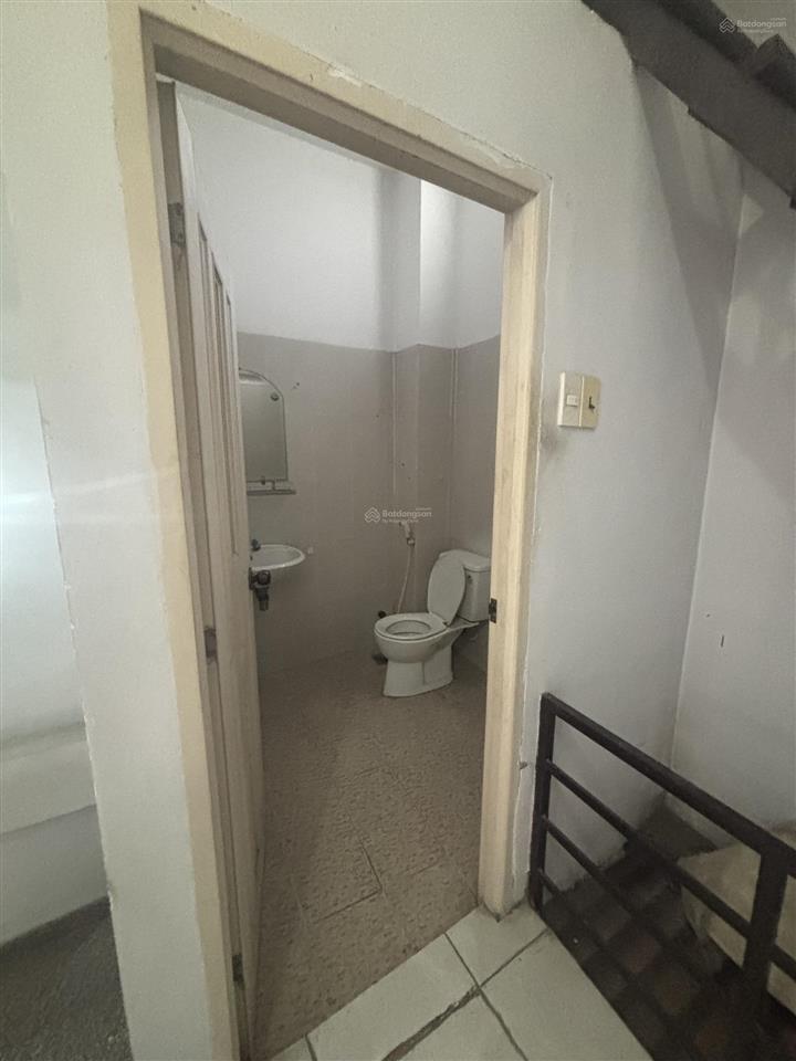 Nhà 3 tầng linh trung 51m2  hẻm 3m ba gác 1 sẹc  bề ngang 6.7m bề thế nở hậu 7.2m