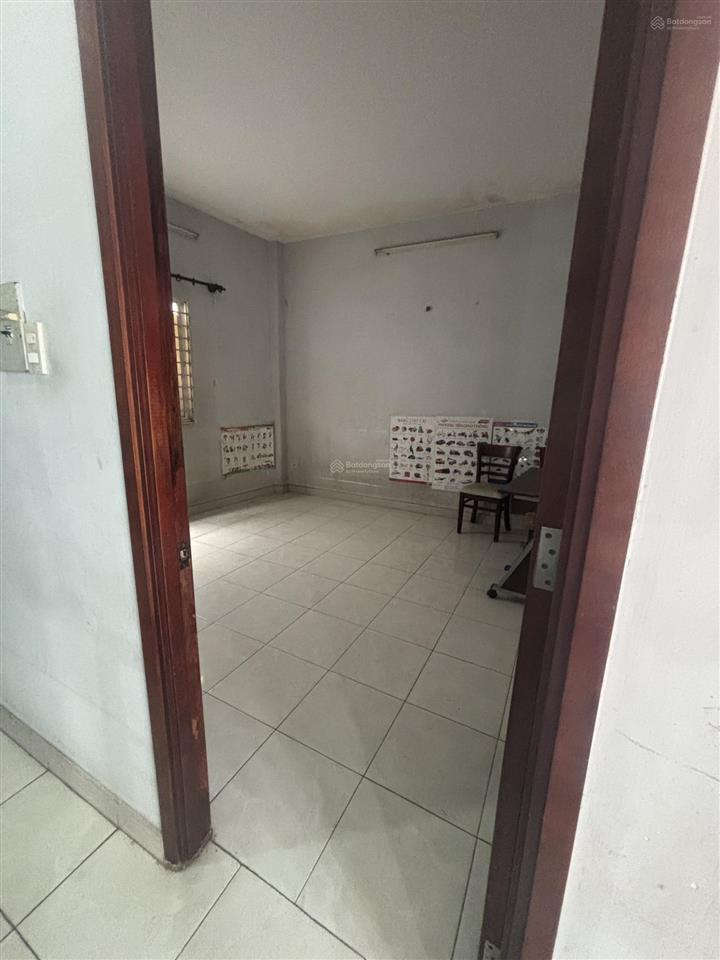 Nhà 3 tầng linh trung 51m2  hẻm 3m ba gác 1 sẹc  bề ngang 6.7m bề thế nở hậu 7.2m