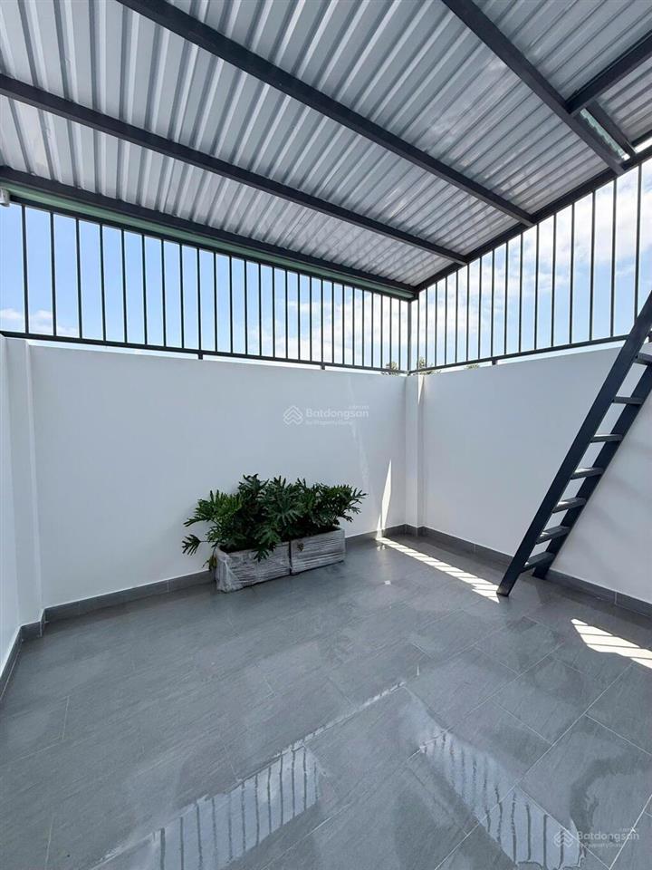 Nhà 5 tầng hẻm 1 sẹc phạm văn đồng 67.3m2  đường 8m có vỉa hè  thiết kế cao cấp