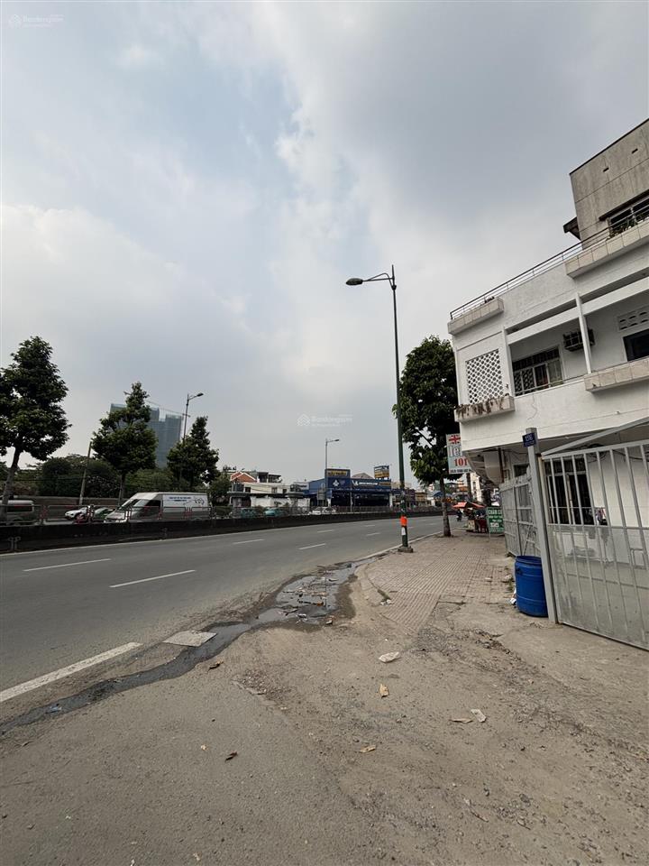 Đất đẹp hẻm xe hơi kha vạn cân  linh trung  thành phố thủ đức. gần cầu vượt linh xuân