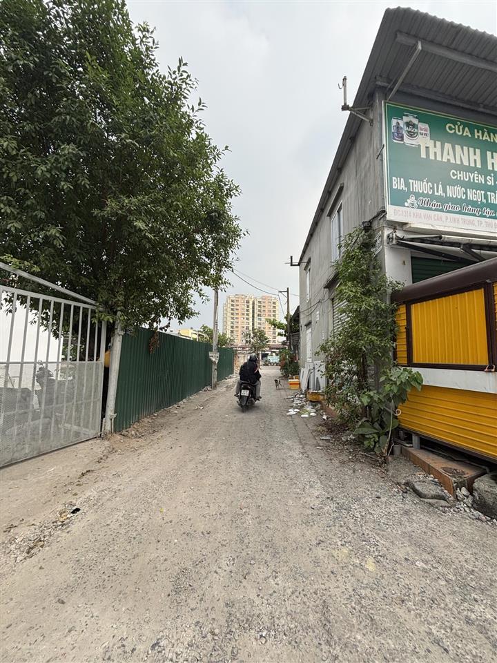 Đất đẹp hẻm xe hơi kha vạn cân  linh trung  thành phố thủ đức. gần cầu vượt linh xuân