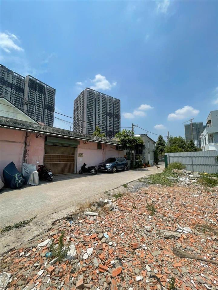 Đất đẹp hẻm xe hơi kha vạn cân  linh trung  thành phố thủ đức. gần cầu vượt linh xuân